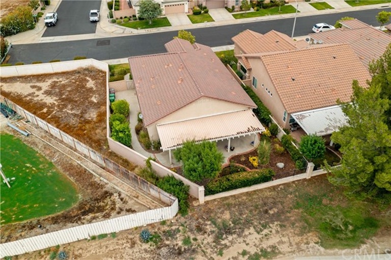 Photo 31 of 49 - 27869 Crystal Spring Dr, Menifee, CA 92584