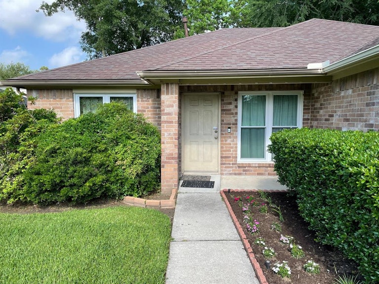 Photo 6 of 45 - 16107 Mesa Blvd, Humble, TX 77396