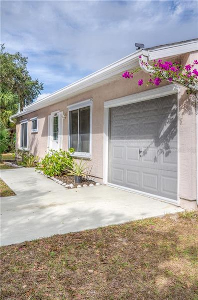 Photo 22 of 25 - 4614 McKibben Dr, North Port, FL 34287