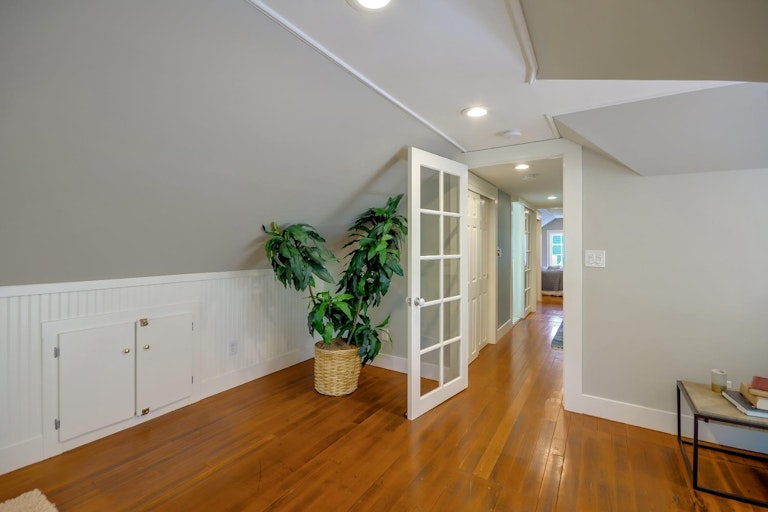 Photo 27 of 47 - 2401 U St, Sacramento, CA 95818