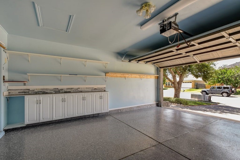Photo 21 of 27 - 818 Willow Xing, New Braunfels, TX 78130
