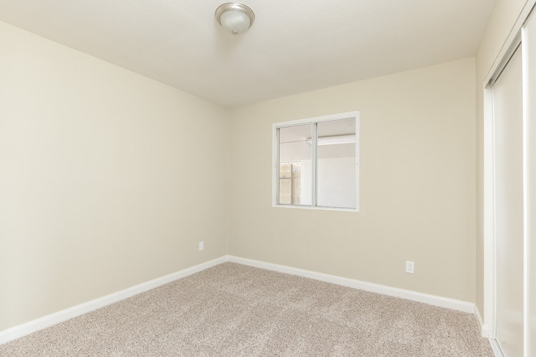Photo 15 of 26 - 3926 W Campo Bello Dr, Glendale, AZ 85308