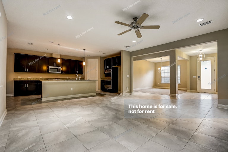 Photo 6 of 47 - 11325 Glenlaurel Estates Dr, Jacksonville, FL 32257
