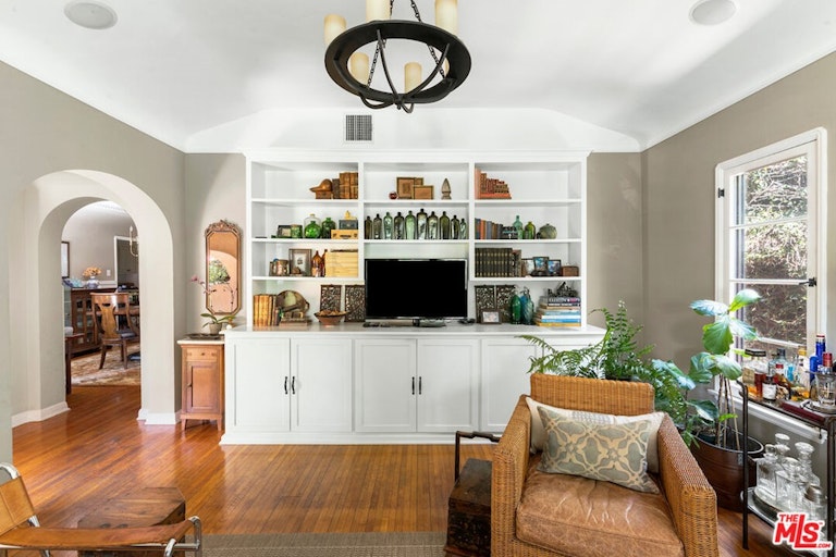 Photo 17 of 51 - 3759 Brayton Ave, Long Beach, CA 90807