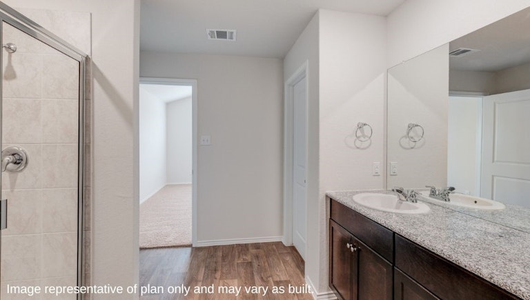 Photo 15 of 25 - 2874 Brogan Crk, New Braunfels, TX 78130