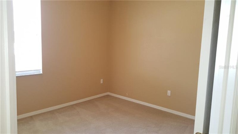 Photo 17 of 23 - 7916 Oak Run Cir, Lakeland, FL 33809