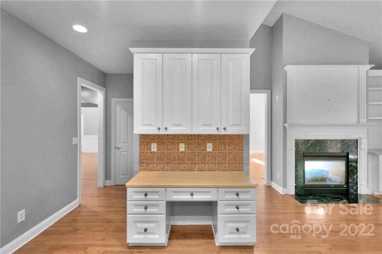 Photo 20 of 48 - 5418 Shoal Brook Ct, Charlotte, NC 28277