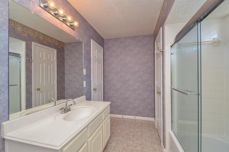 Photo 31 of 34 - 14810 Winterfair Dr, Houston, TX 77082