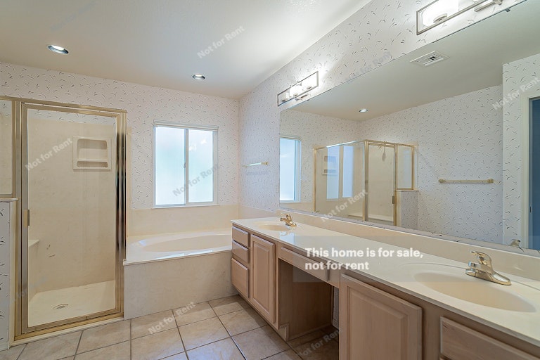 Photo 6 of 16 - 25 W Calle Canon De Faber, Green Valley, AZ 85614