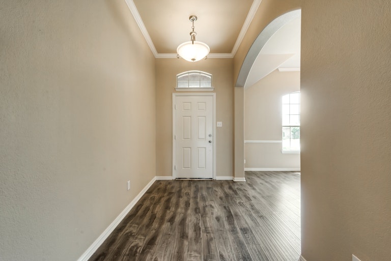 Photo 7 of 30 - 4661 Lance Leaf Dr, Fort Worth, TX 76244