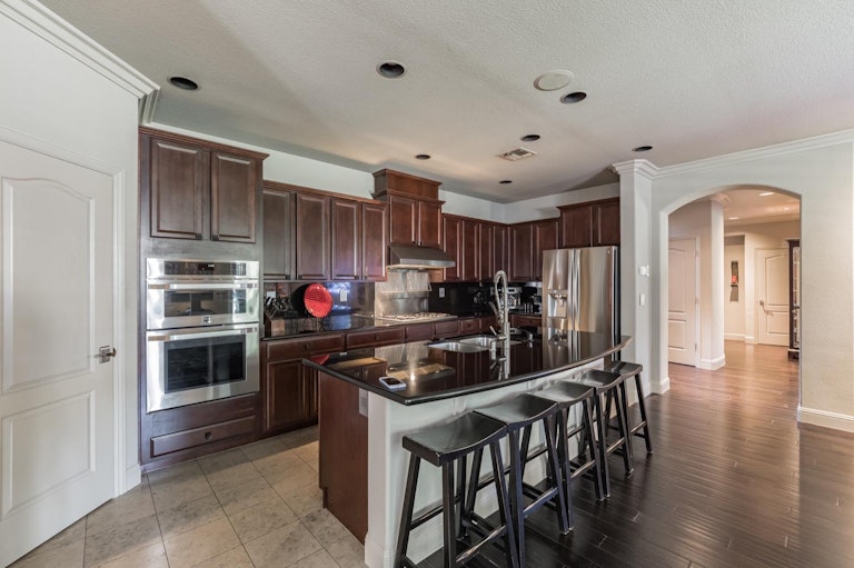 Photo 11 of 49 - 309 Fieldbrook Ct, Roseville, CA 95747