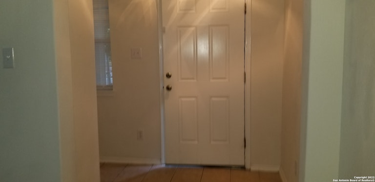 Photo 5 of 22 - 514 Candy Dr, Converse, TX 78109