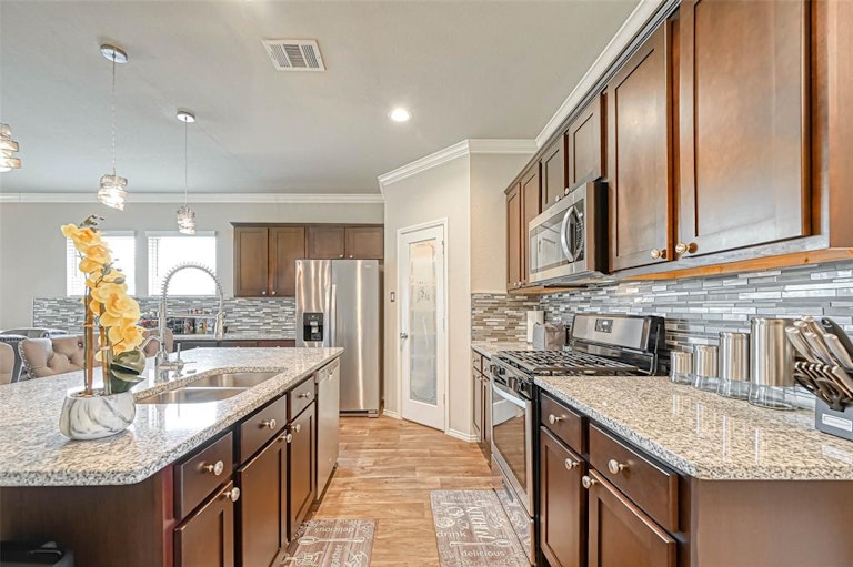 Photo 16 of 45 - 4407 Follina Trl, Katy, TX 77449