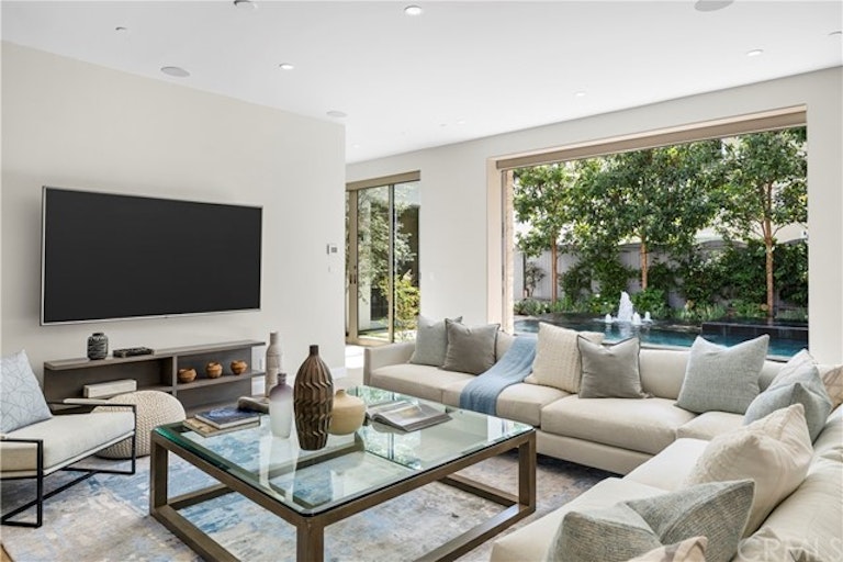 Photo 17 of 56 - 763 11th St, Manhattan Beach, CA 90266