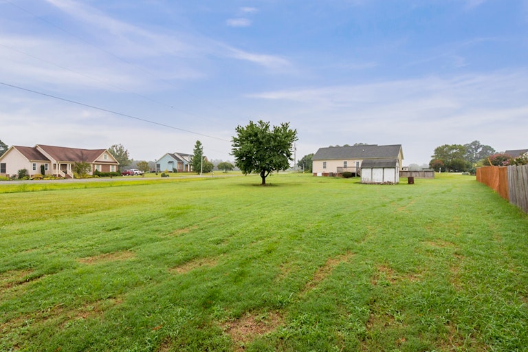Photo 6 of 17 - 229 Kinton Dr, Fuquay Varina, NC 27526