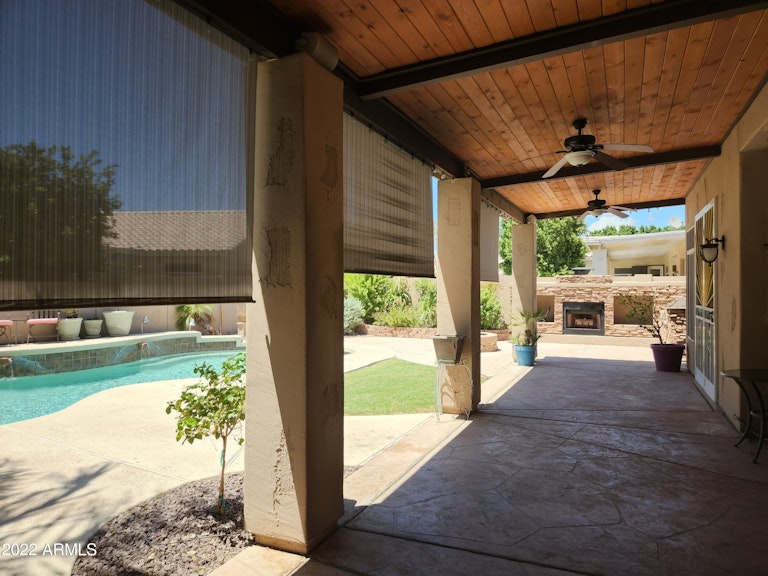 Photo 8 of 13 - 22354 N 71st Ln, Glendale, AZ 85310