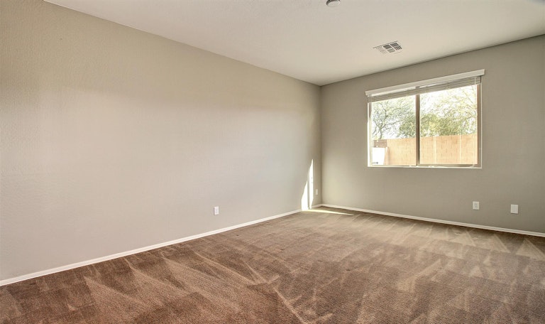Photo 12 of 28 - 8121 S 23rd Dr, Phoenix, AZ 85041
