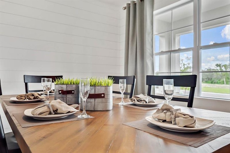 Photo 5 of 33 - 3008 Aventino Ln, Tavares, FL 32778