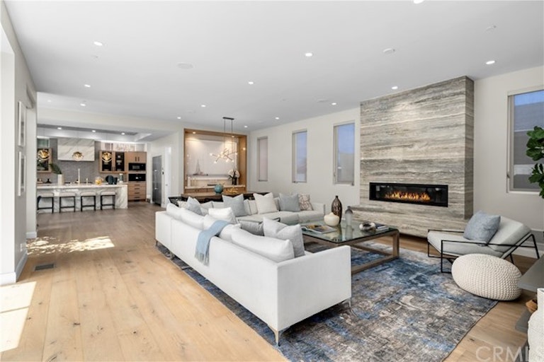 Photo 15 of 56 - 763 11th St, Manhattan Beach, CA 90266