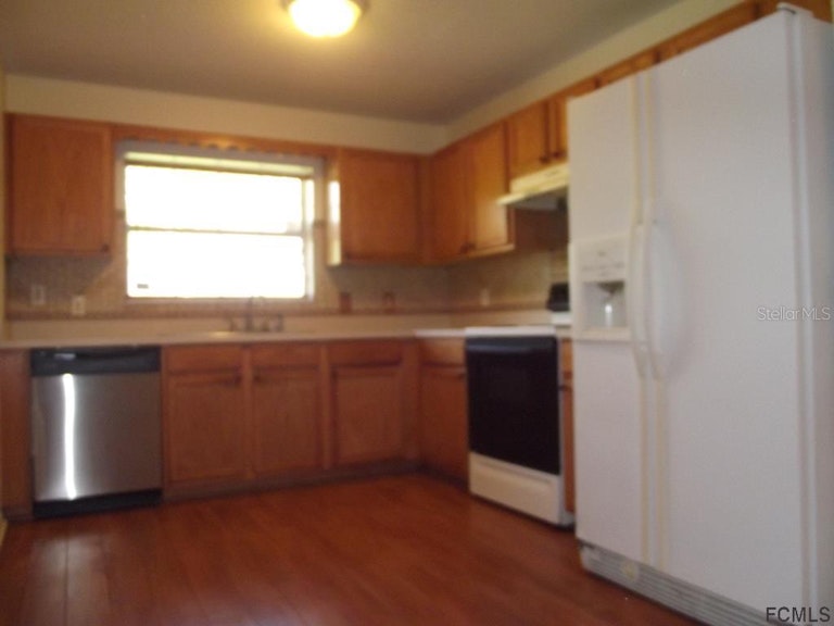 Photo 5 of 17 - 3 Ryberry Dr, Palm Coast, FL 32164