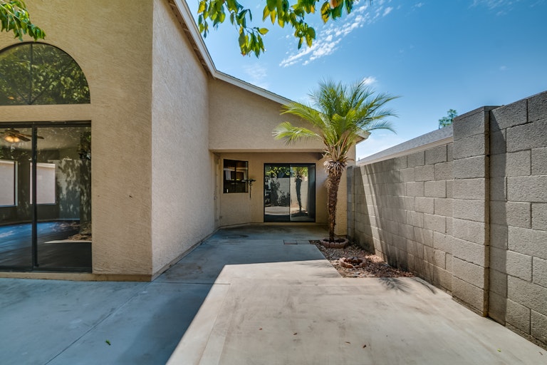 Photo 5 of 26 - 4725 E Brown Rd #10, Mesa, AZ 85205