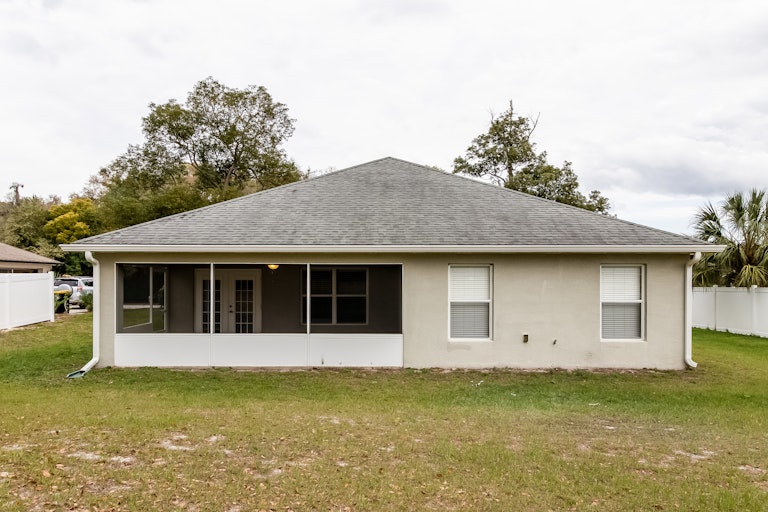 Photo 24 of 25 - 369 S Oak Ave, Orange City, FL 32763