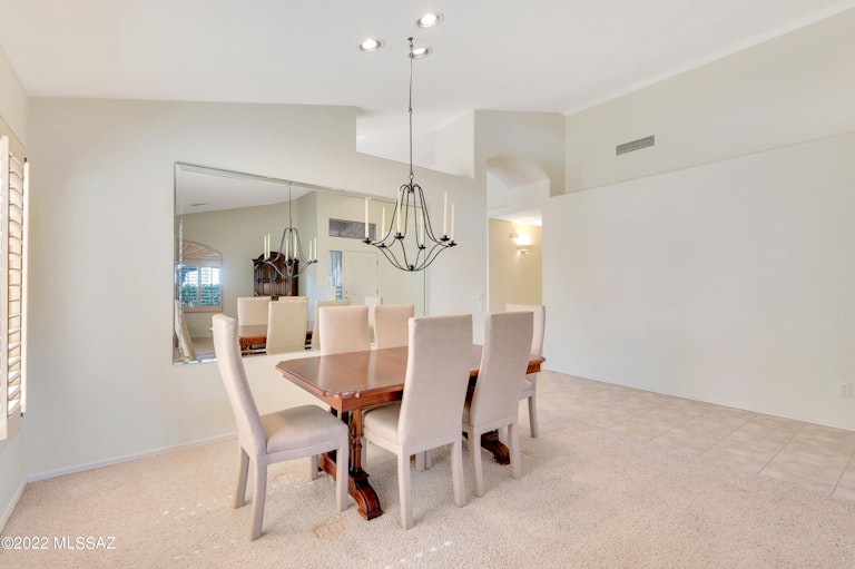 Photo 6 of 41 - 1527 W Sand Pebble Dr, Tucson, AZ 85737