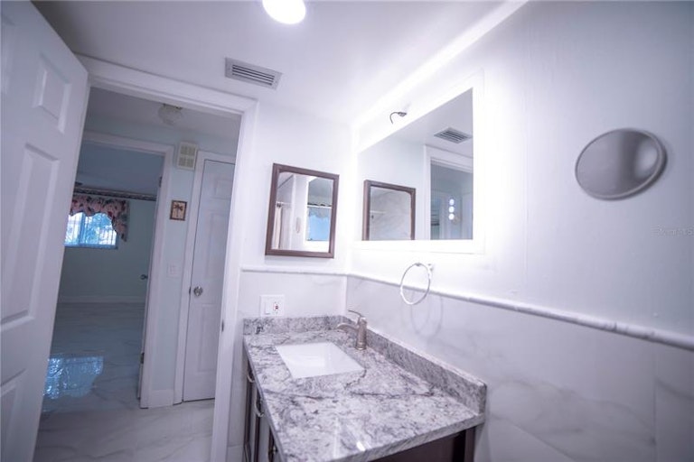 Photo 41 of 72 - 5121 Dove Dr, New Port Richey, FL 34652