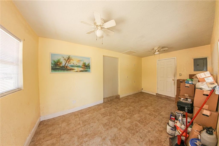 Photo 30 of 34 - 124 Alder Ave, Altamonte Springs, FL 32714