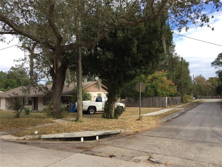 Photo 5 of 5 - 1101 N Nowell St, Orlando, FL 32808
