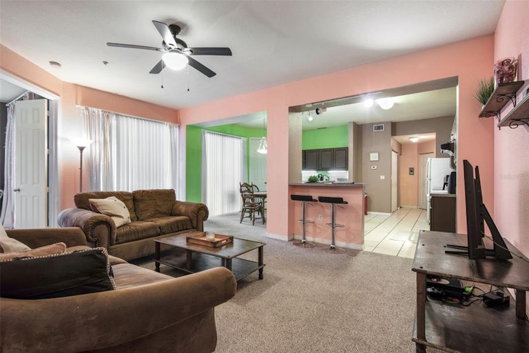 Photo 8 of 25 - 5035 Sunridge Palms Dr #102, Tampa, FL 33617