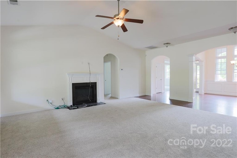 Photo 3 of 19 - 8720 Artesa Mill Ln, Charlotte, NC 28214