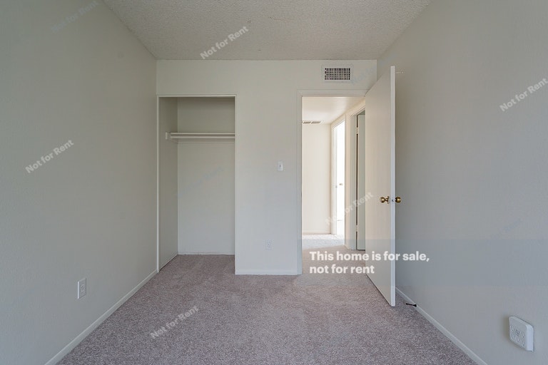 Photo 16 of 18 - 3402 W Echo Ln, Phoenix, AZ 85051