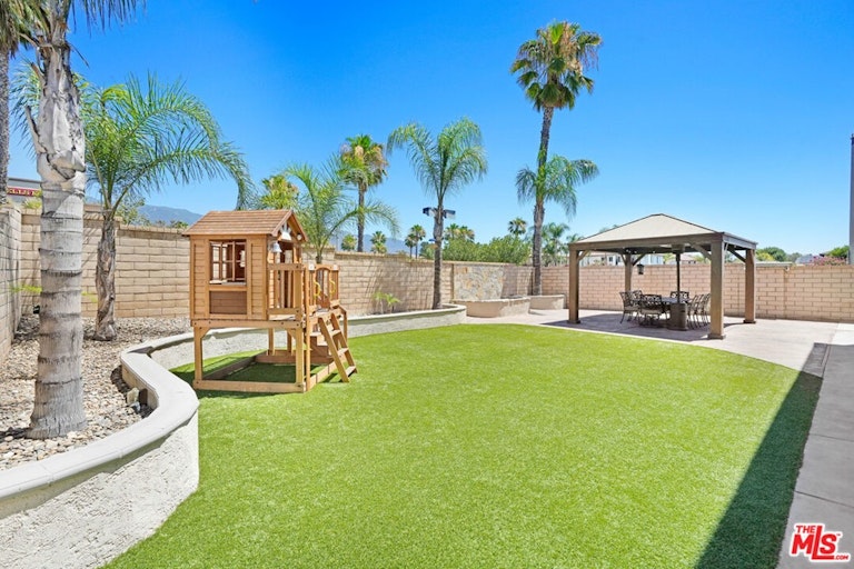 Photo 19 of 22 - 6635 Amersham Pl, Rancho Cucamonga, CA 91739