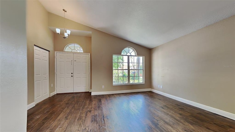 Photo 3 of 21 - 7613 Silver Crown Ct, Orlando, FL 32818