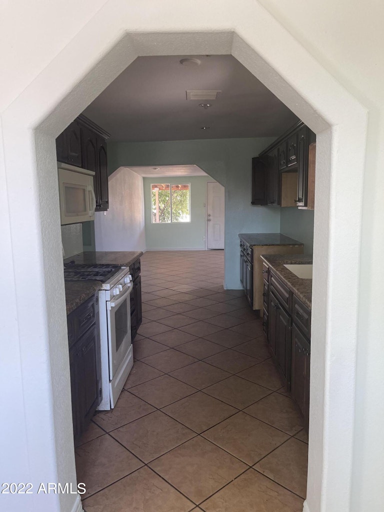 Photo 8 of 20 - 2912 W McKinley St, Phoenix, AZ 85009