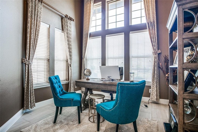 Photo 9 of 32 - 2221 Millwall Dr, McKinney, TX 75071