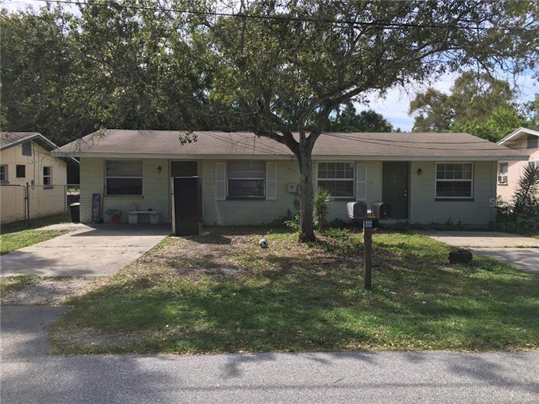 Photo 1 of 11 - 10610 101st Ave, Seminole, FL 33772