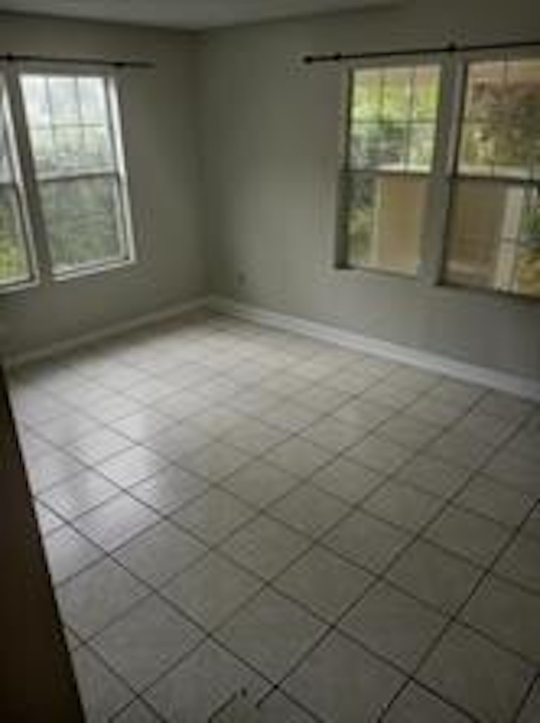 Photo 5 of 22 - 7824 Detroit St, Houston, TX 77017
