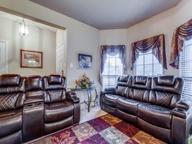 Photo 8 of 25 - 1862 Mason Way, Lancaster, TX 75134