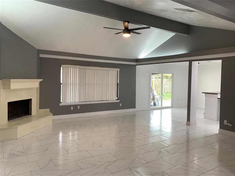 Photo 2 of 14 - 1406 Willersley Ln, Channelview, TX 77530