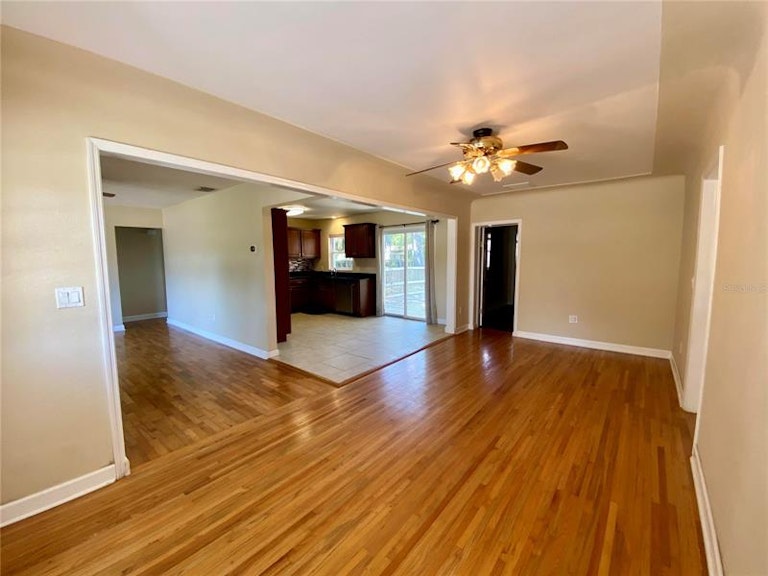 Photo 19 of 34 - 1812 Marilyn Dr, Clearwater, FL 33759