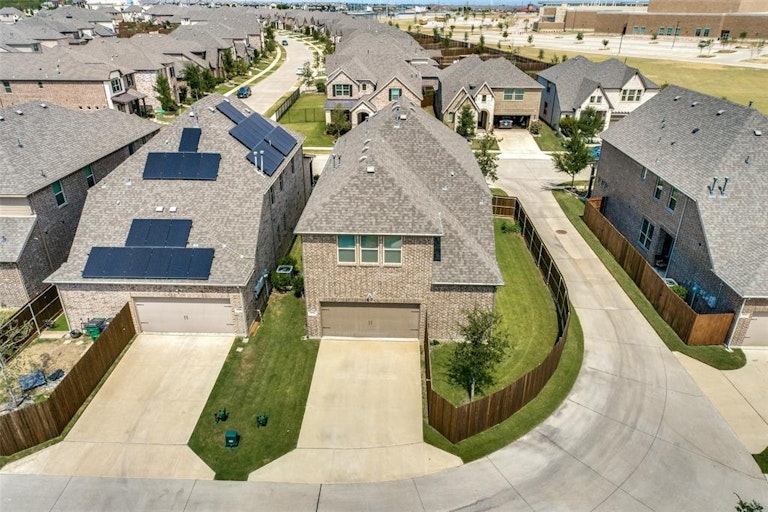 Photo 26 of 31 - 5708 Natchez Ln, McKinney, TX 75070