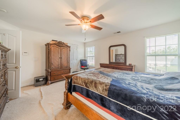 Photo 19 of 28 - 2940 Ireton Pl, Kannapolis, NC 28083