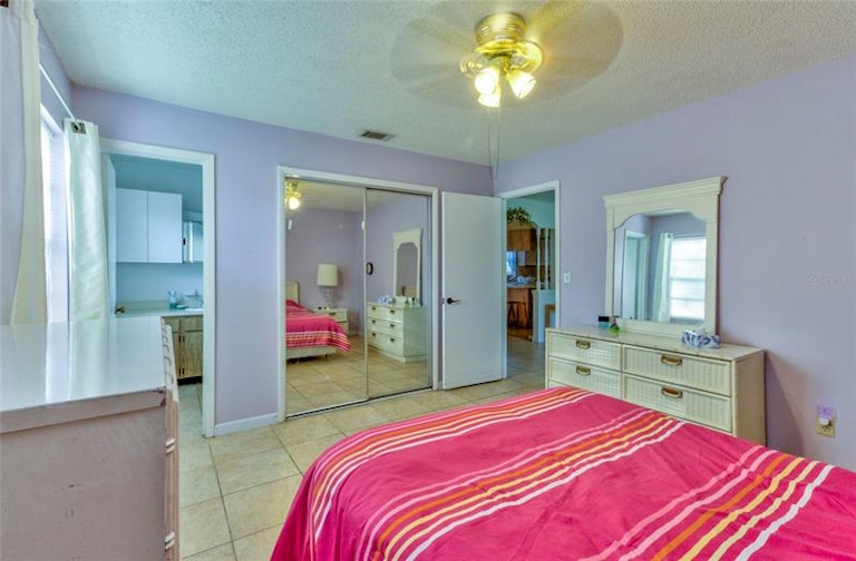 Photo 26 of 37 - 2202 Whitney Pl, Valrico, FL 33594