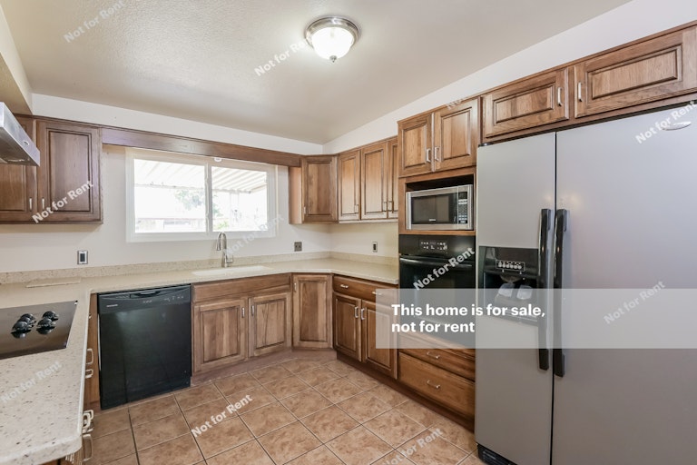 Photo 4 of 27 - 3002 W Mexico St, Tucson, AZ 85746