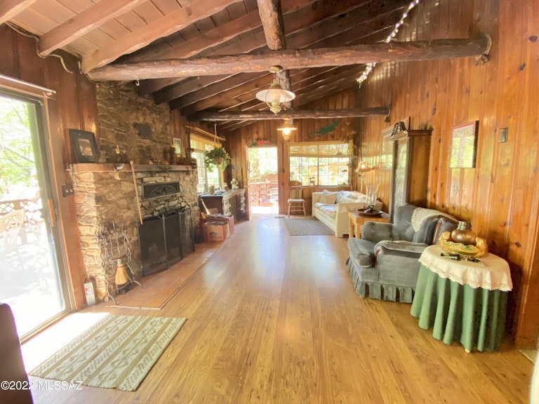 Photo 4 of 32 - 12708 N Sabino Canyon Pkwy, Mount Lemmon, AZ 85619