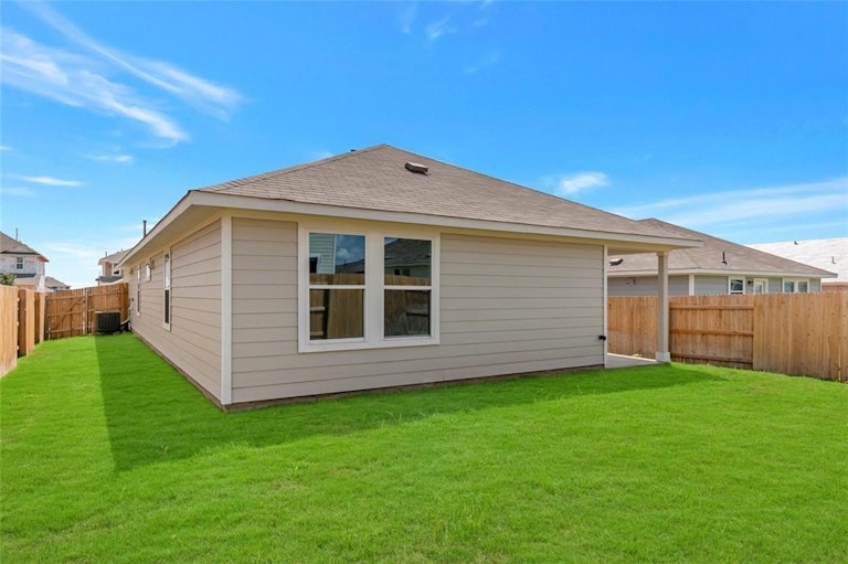 Photo 35 of 37 - 109 Billet Dr, Georgetown, TX 78626