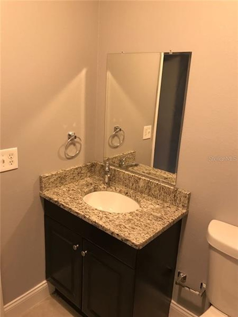 Photo 19 of 24 - 1550 N Rhodes St, Mount Dora, FL 32757