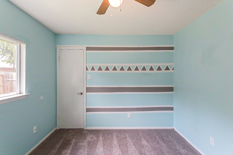 Photo 12 of 16 - 8147 Easy Meadow Dr, Converse, TX 78109